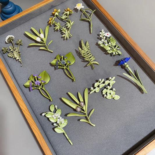 Women Vintage Flower Pearl Brooches Pins